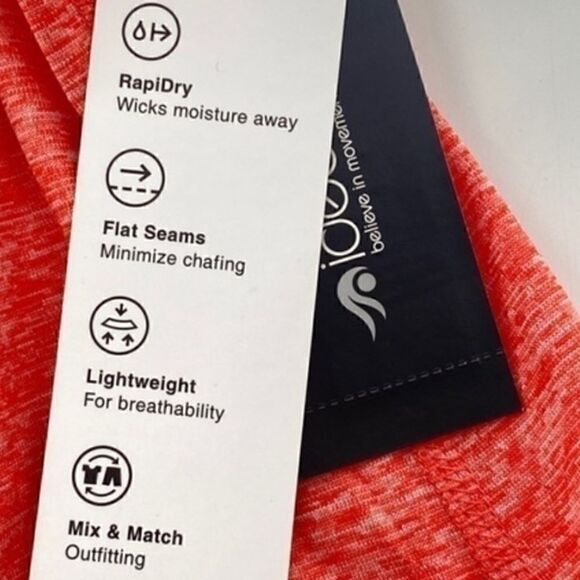 ID Ideology WomenEssentials Heathered
Keyhole Back Tank Top shirt licorice red M - Picture 8 of 9